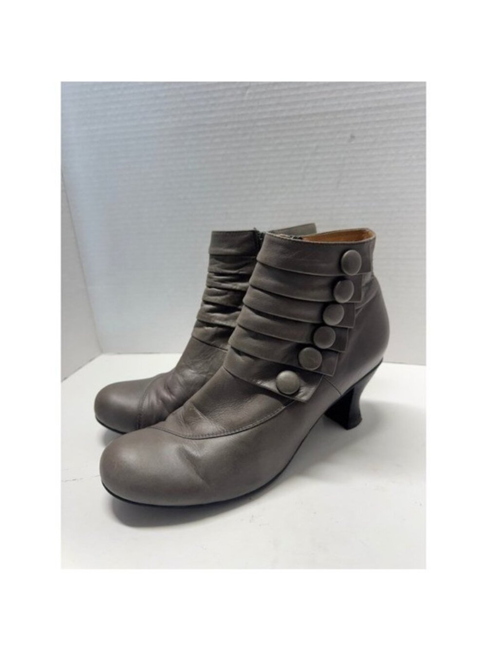 Miz Mooz Alisa Taupe Grey Leather Button Pleated Ankle Boots Size 41 10